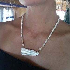 Irridecent shell necklace